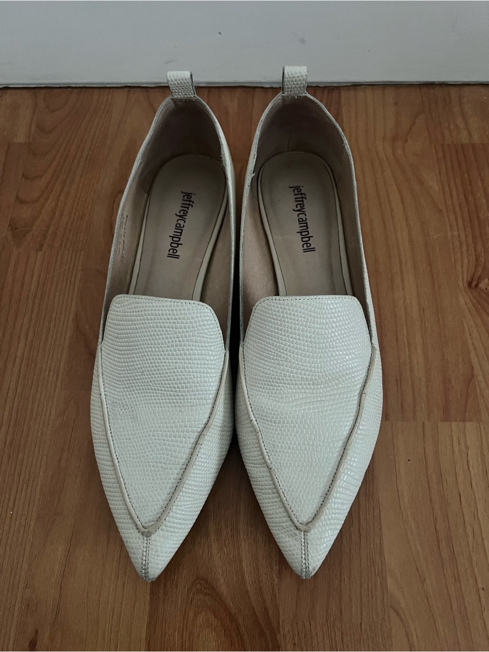 Jeffrey Campbell Cream Textured Pointed Toe Loafers with wooden heel - Size 8